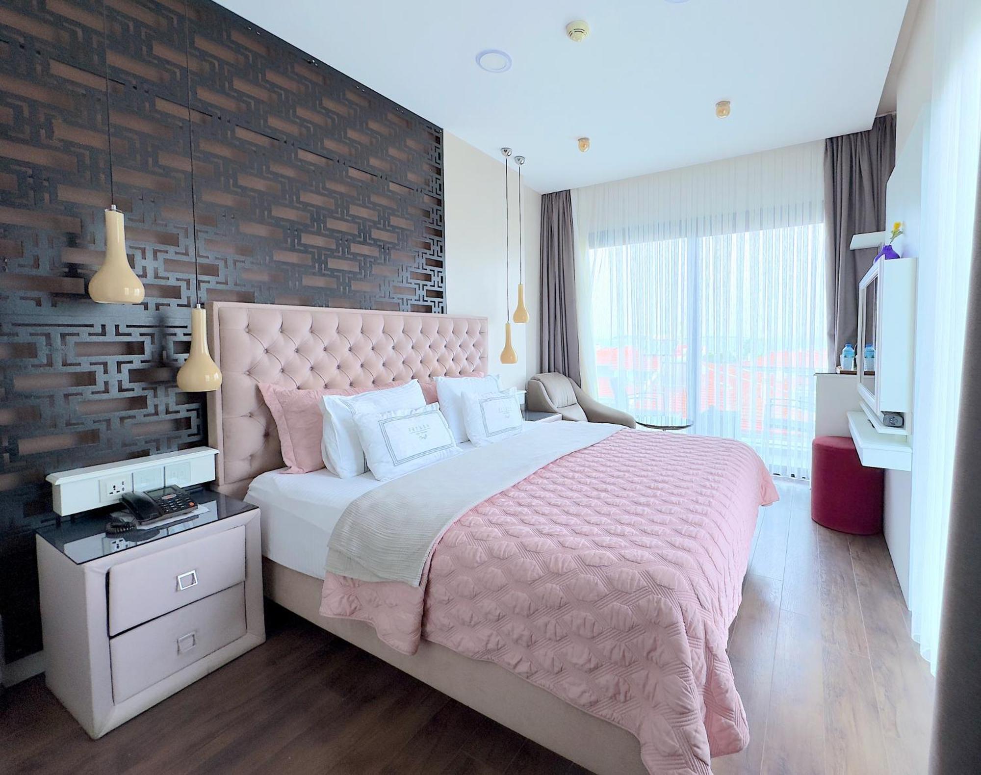 Ferush Boutique Hotel Урла Екстер'єр фото